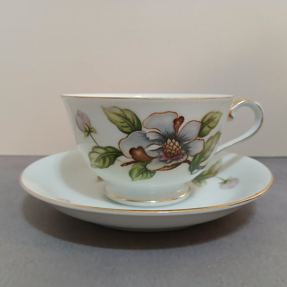Vintage Roselyn China Dogwood Decorated Teacup with Saucer-Japan